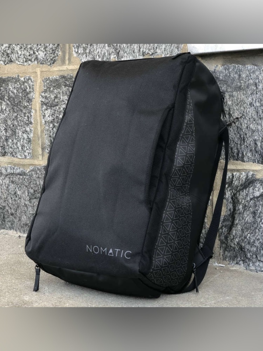 Nomatic 40L Black Travel Bag